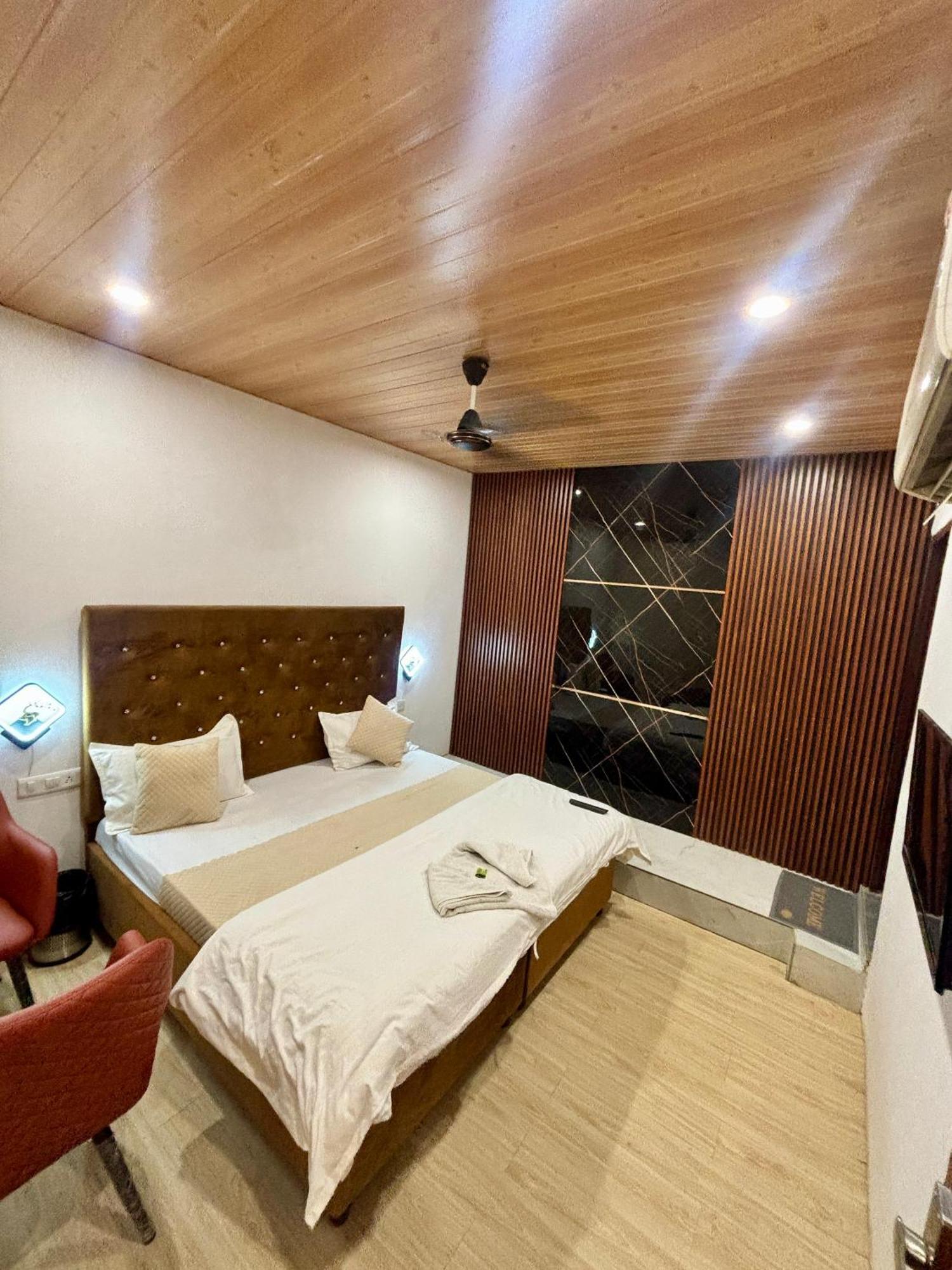 Hotel Dream Villa Ludhiana Exterior foto
