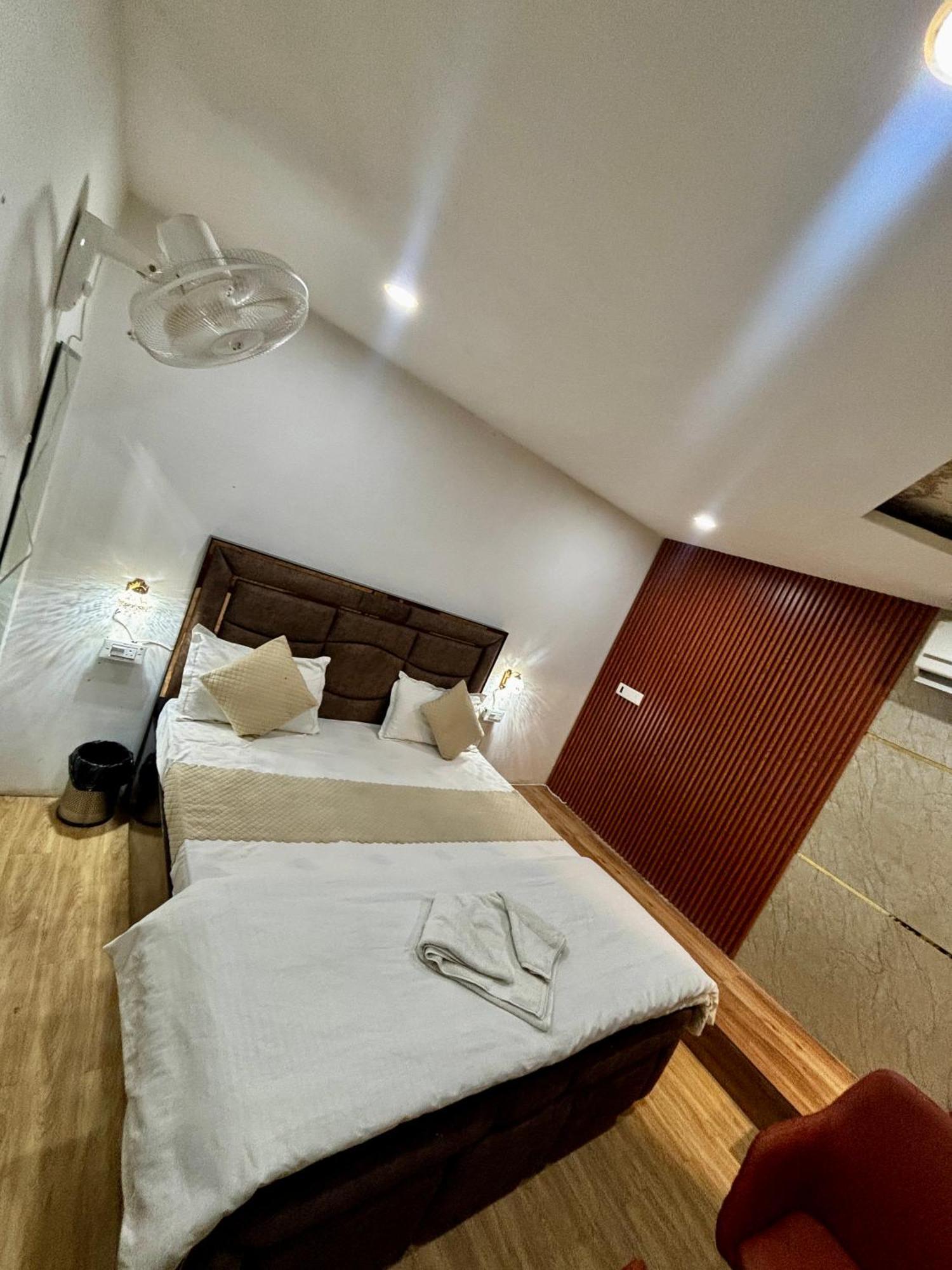 Hotel Dream Villa Ludhiana Exterior foto